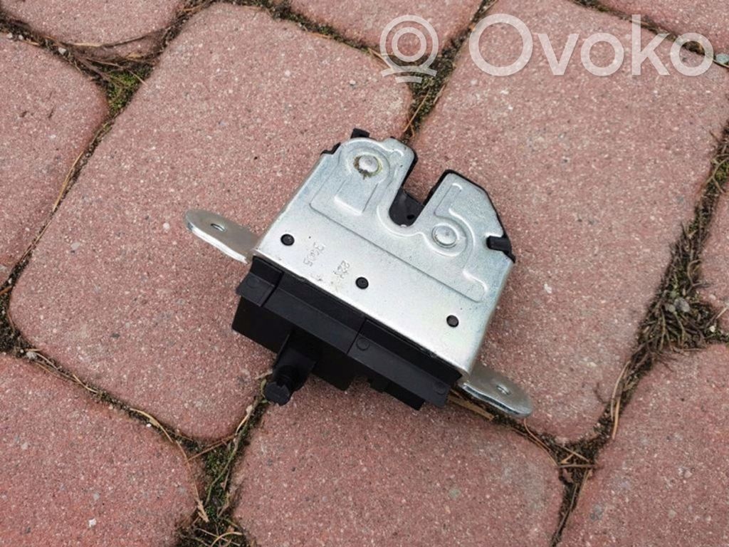 Opel Astra K Tailgate/trunk/boot lock/catch/latch 