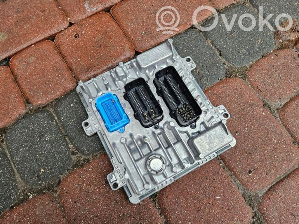Opel Meriva B Engine control unit/module 