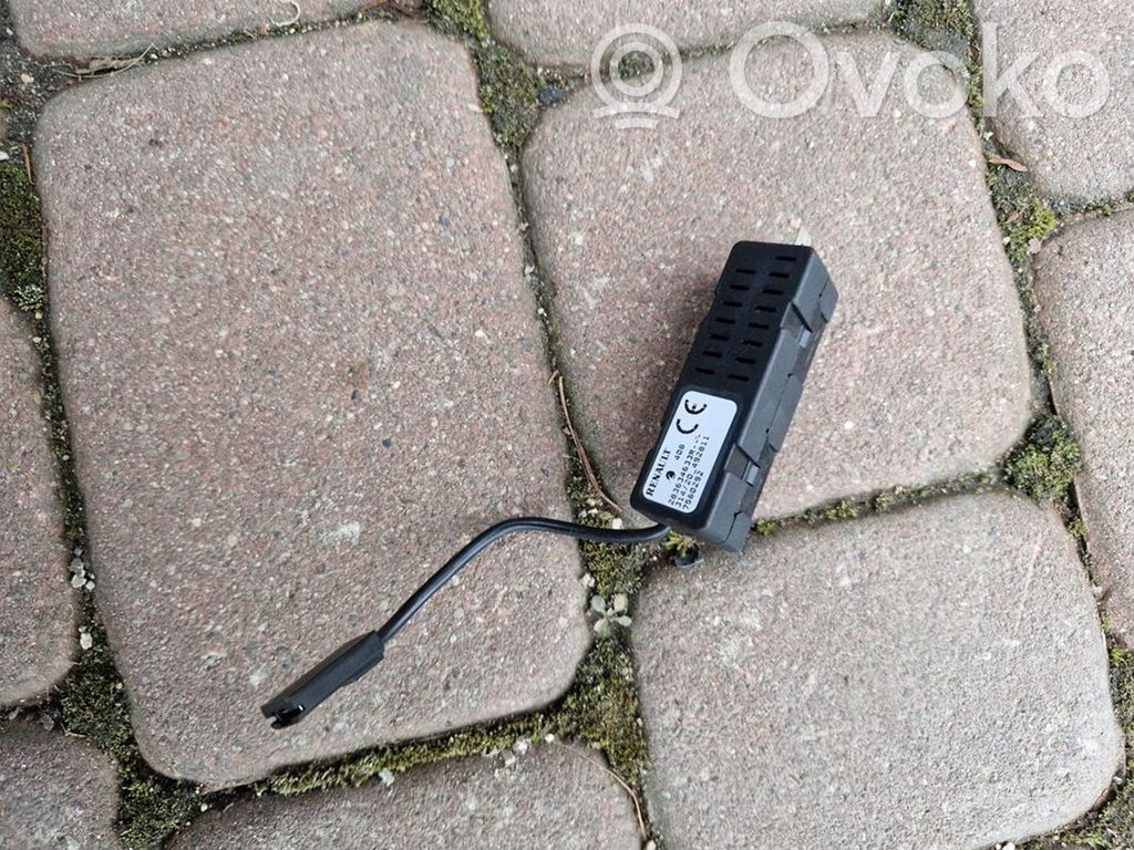 Renault Captur II Amplificador de antena aérea 