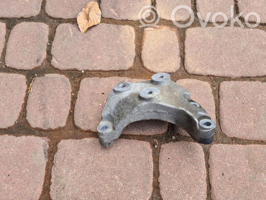 Opel Astra J Engine mount bracket 