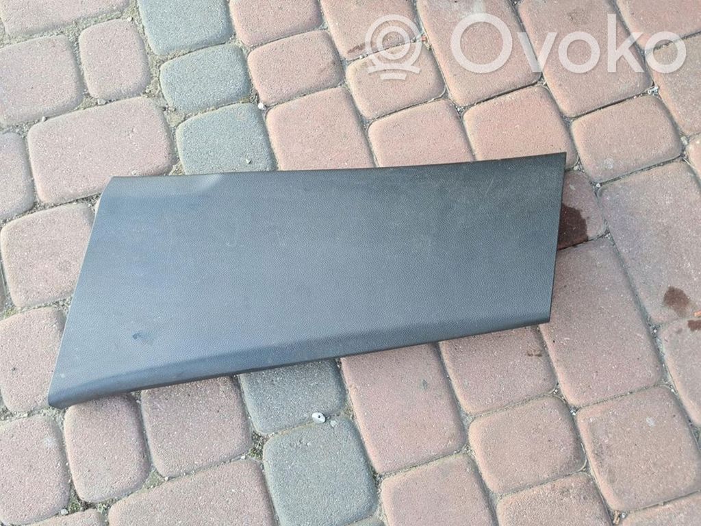Opel Meriva B Osłona dolna słupka / B 