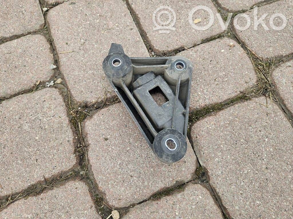 Renault Zoe A/C compressor mount bracket 
