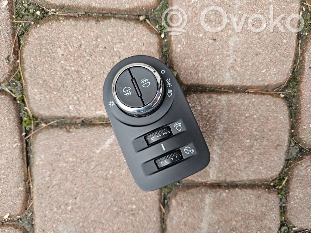 Opel Corsa E Light switch 