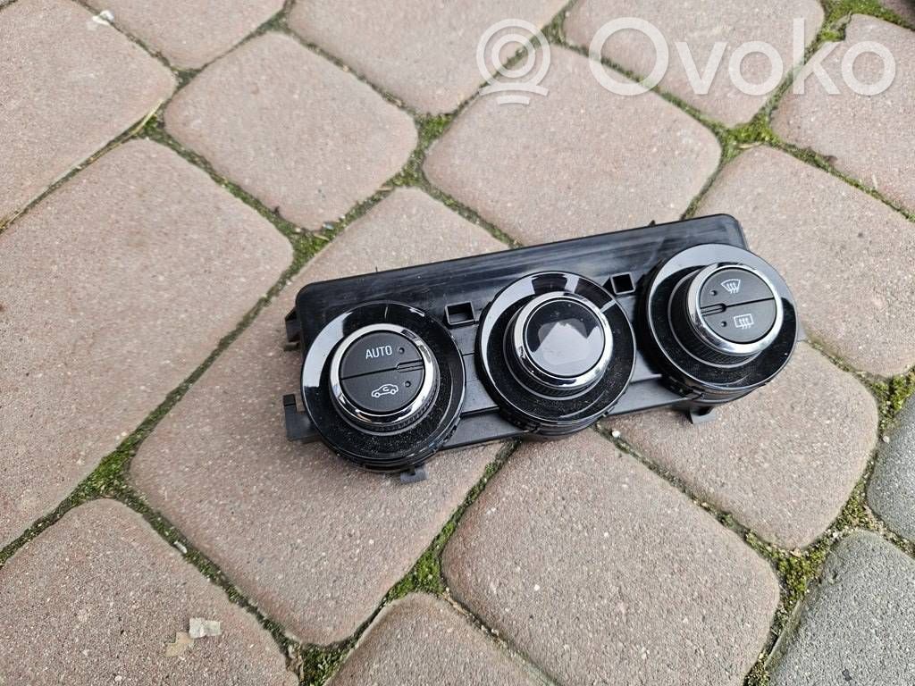 Opel Adam Interior fan control switch 