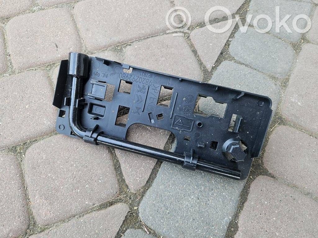Citroen Berlingo Tool set 