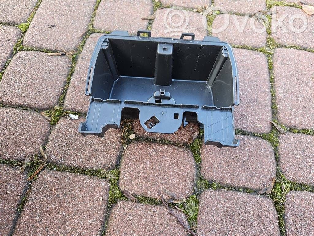 Opel Insignia B Ozdoba tunelu środkowego 