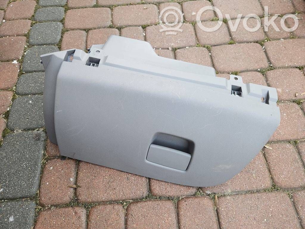 Opel Corsa E Daiktadėžė 