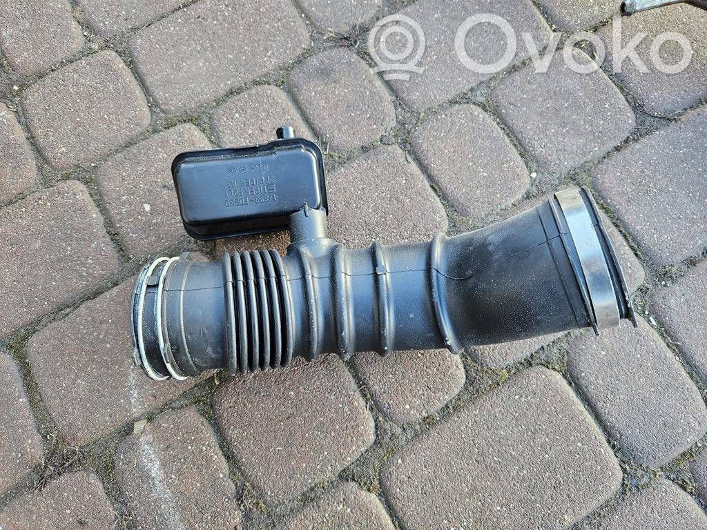 Toyota Highlander XU70 Rura / Wąż dolotowy powietrza 
