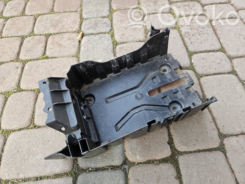 Opel Corsa E Support boîte de batterie 