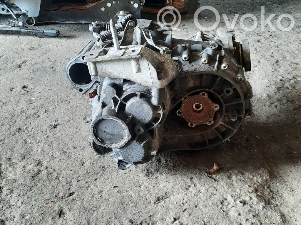 Volkswagen Sharan Mehāniska 6 ātrumu pārnesumkārba 