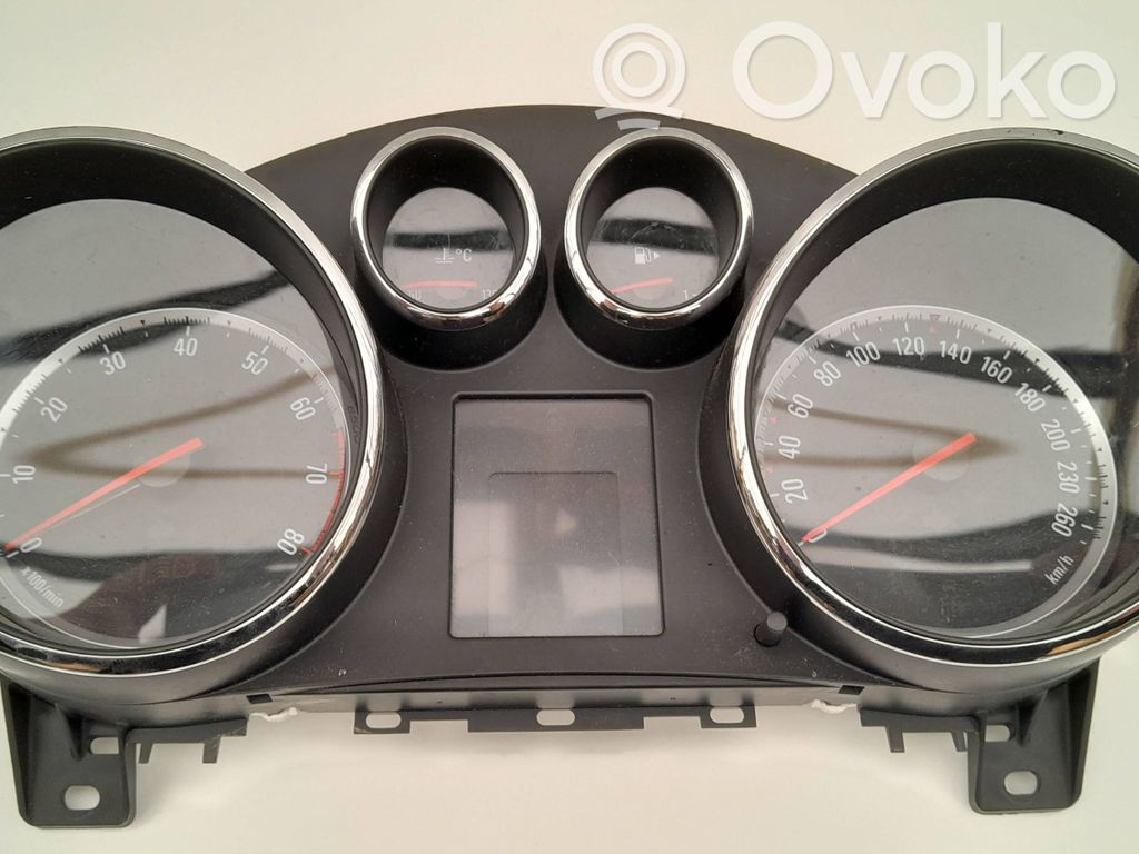 Opel Astra J Velocímetro (tablero de instrumentos) 