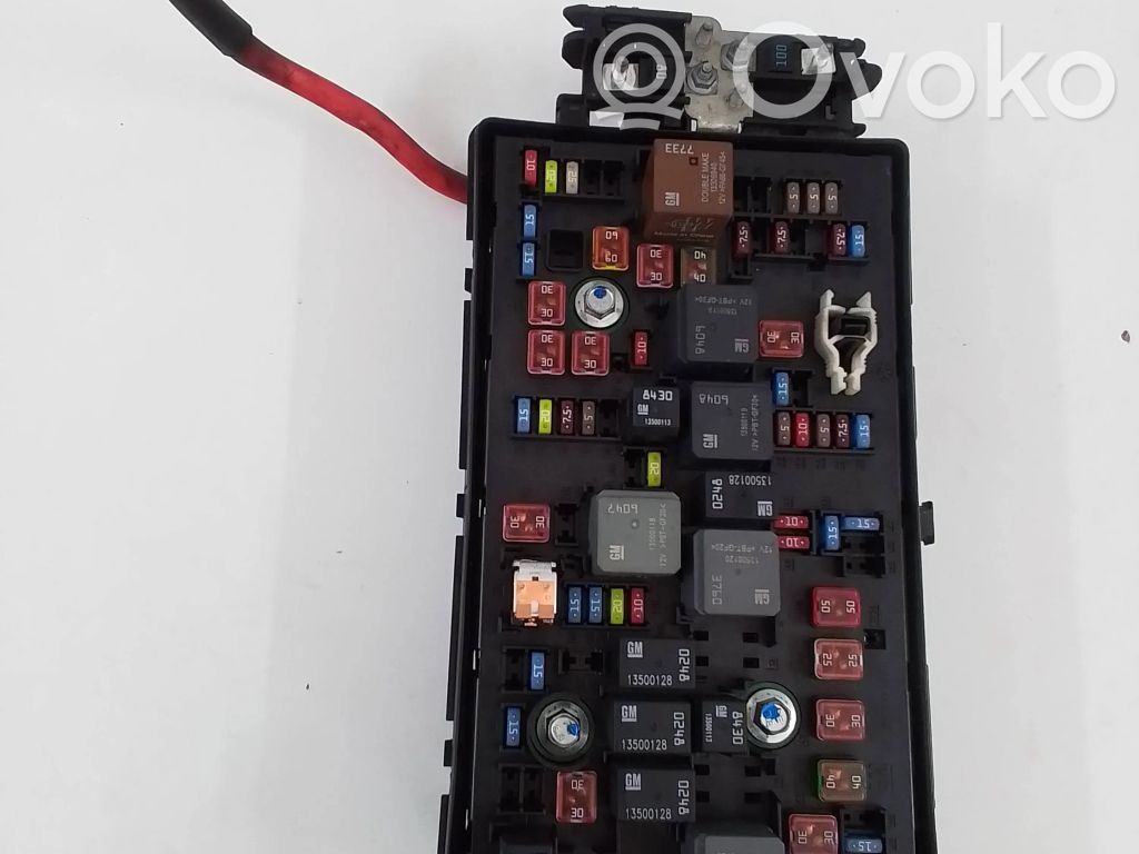 Opel Insignia A Fuse module 