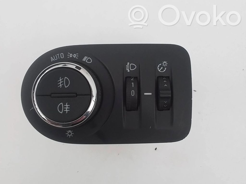 Opel Grandland X Lukturu slēdzis 