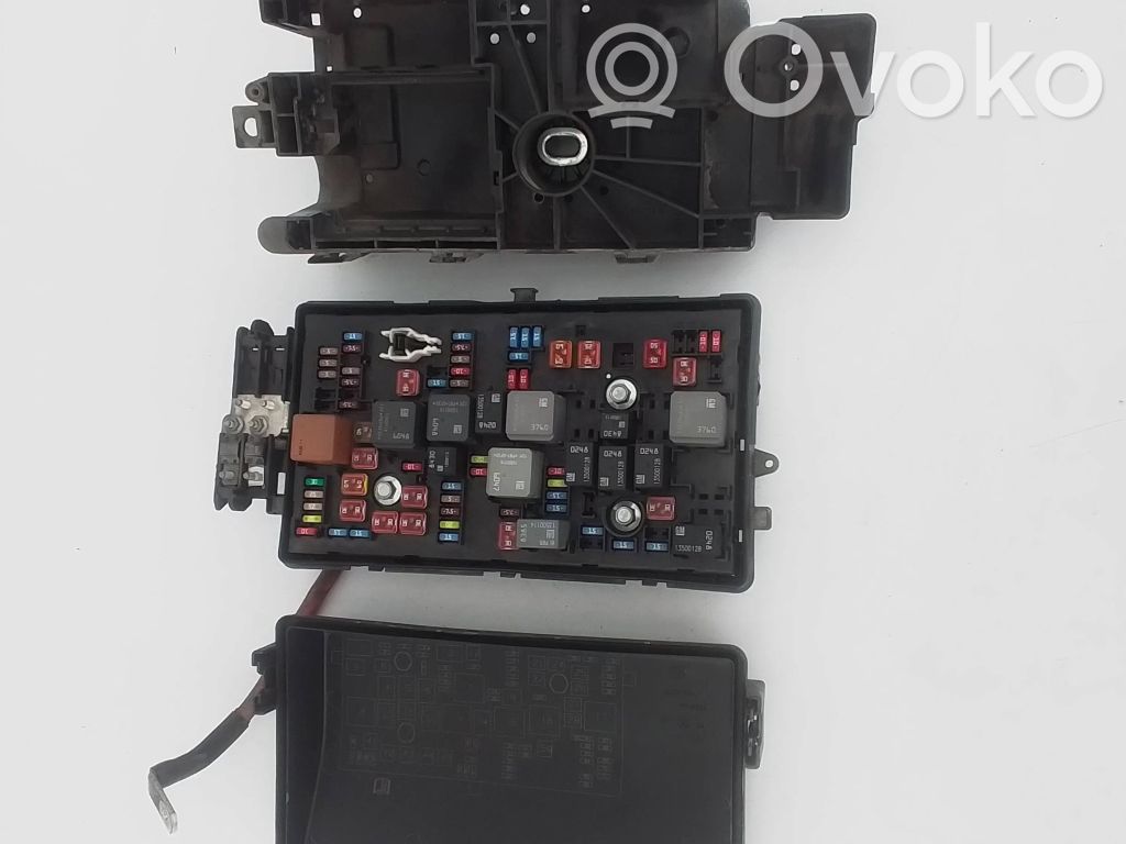 Opel Insignia A Fuse box set 