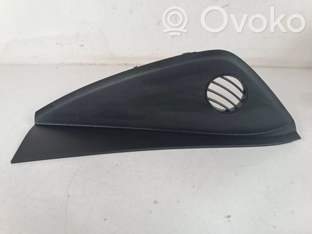 Opel Zafira C Panelės apdailos skydas (šoninis) 