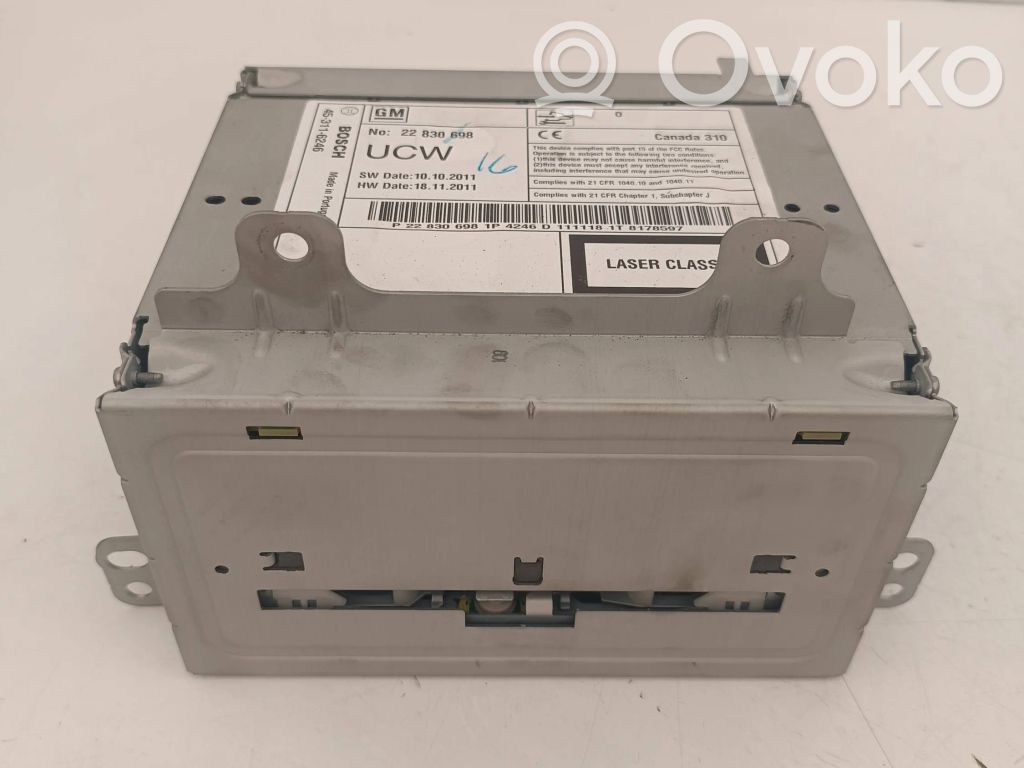 Opel Astra J Radio/CD/DVD/GPS head unit 