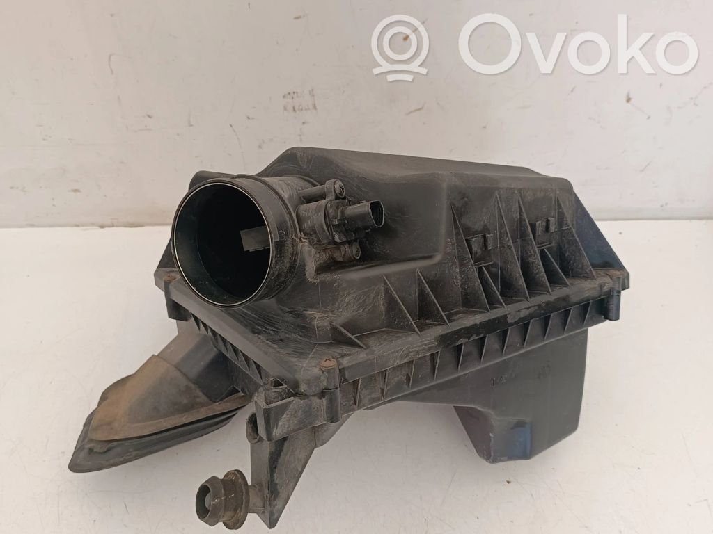 Opel Astra J Obudowa filtra powietrza 