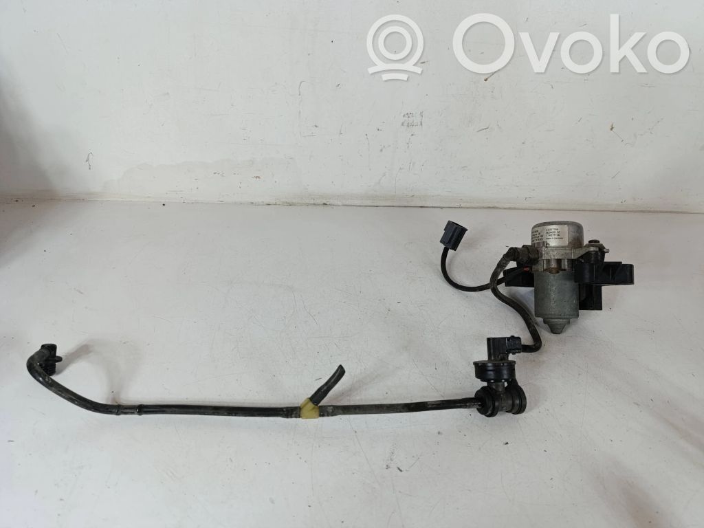 Opel Meriva B Vacuum pump 