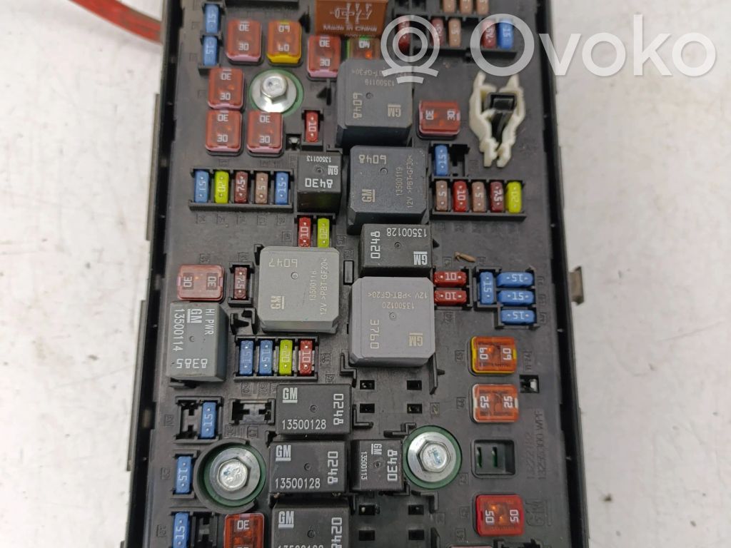 Opel Insignia A Fuse module 
