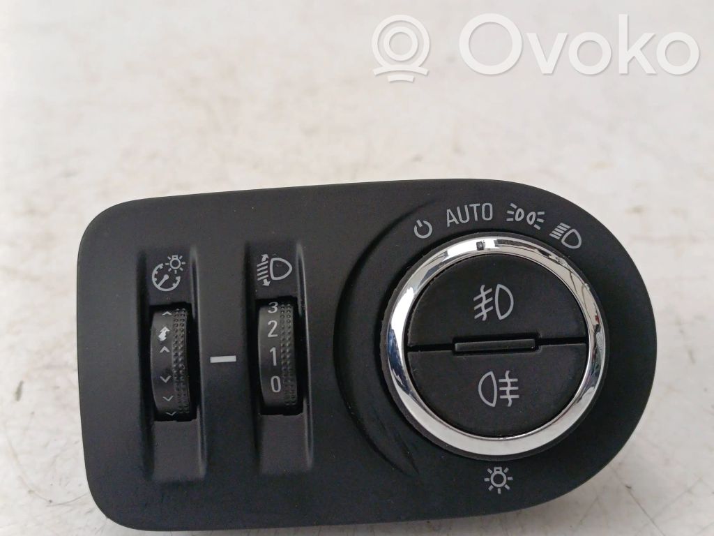 Opel Zafira C Interrupteur d’éclairage 