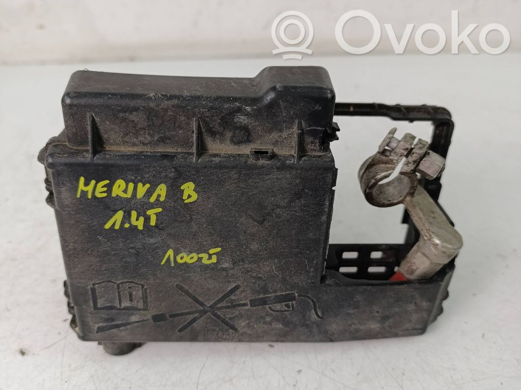 Ramka / Moduł bezpieczników   13285783
