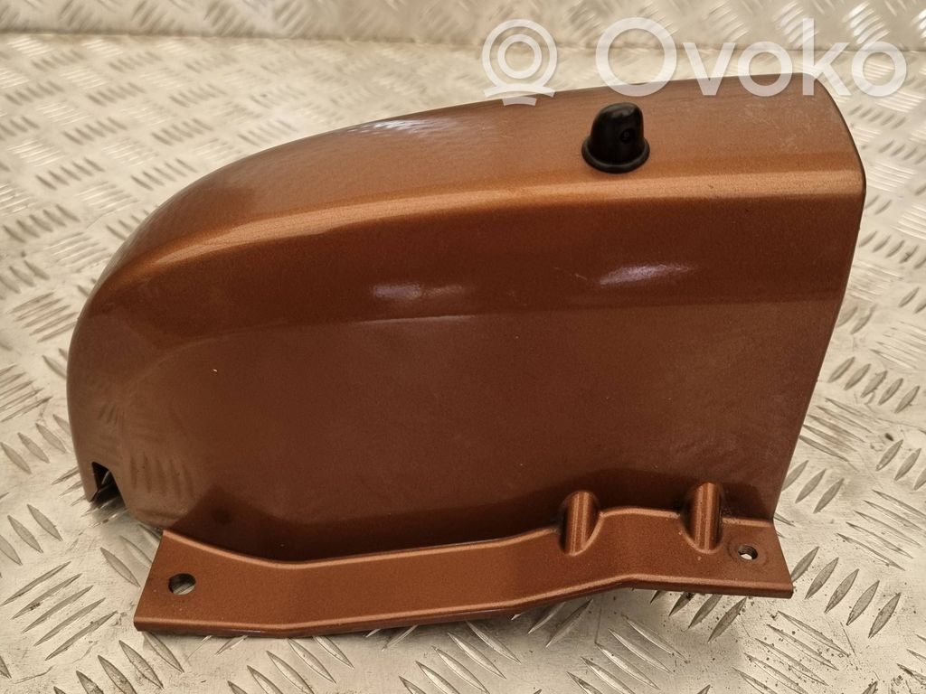 Opel Vivaro Moldura de la aleta trasera 