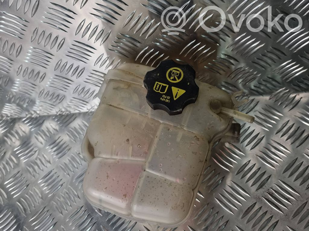 Opel Astra J Aušinimo skysčio išsiplėtimo bakelis 