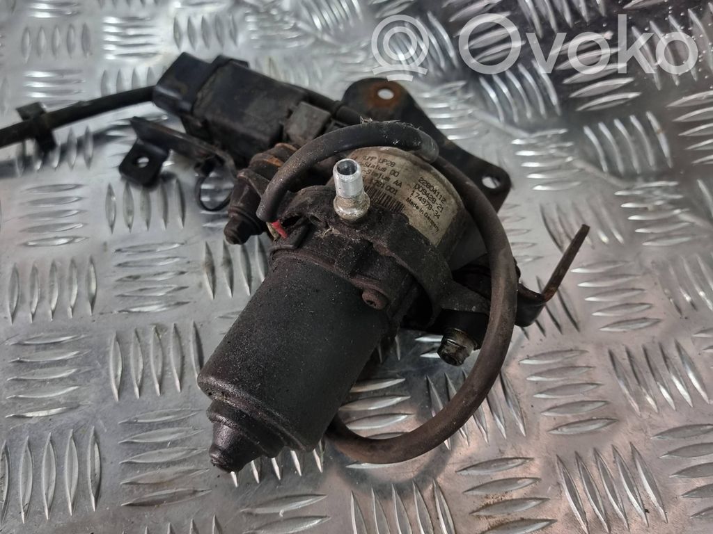 Vacuum pump   22804112