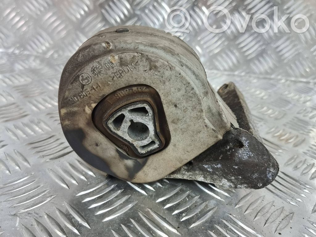 Opel Insignia A Engine mount bracket 