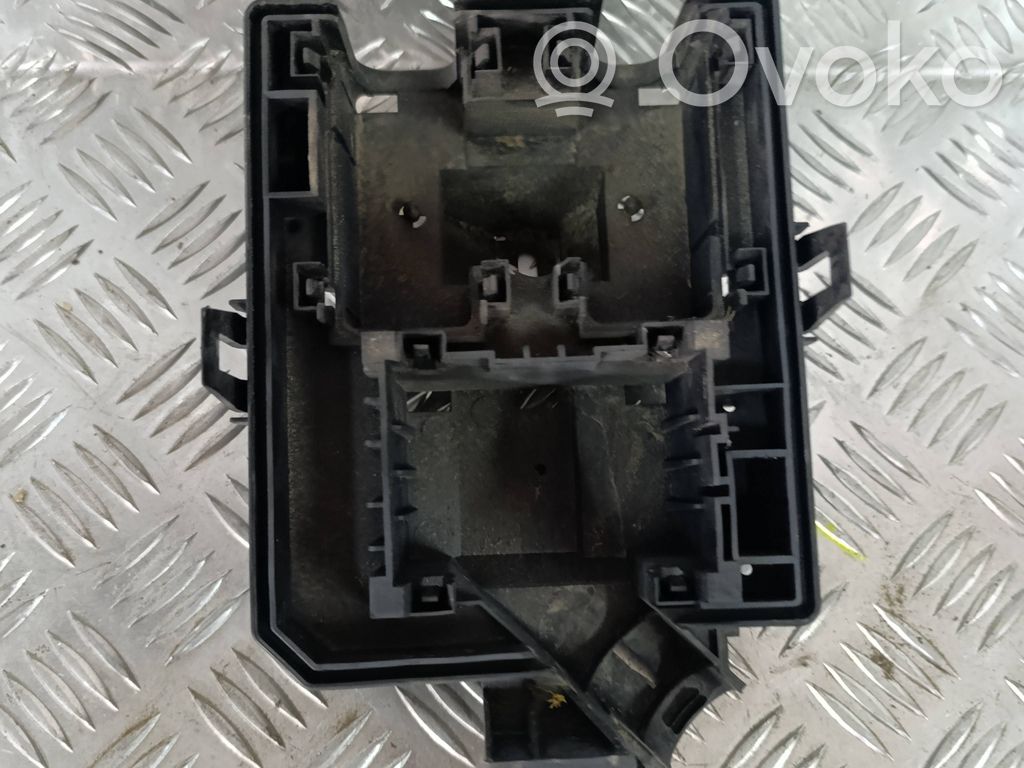 Opel Mokka Drošinātāju kaste (komplekts) 