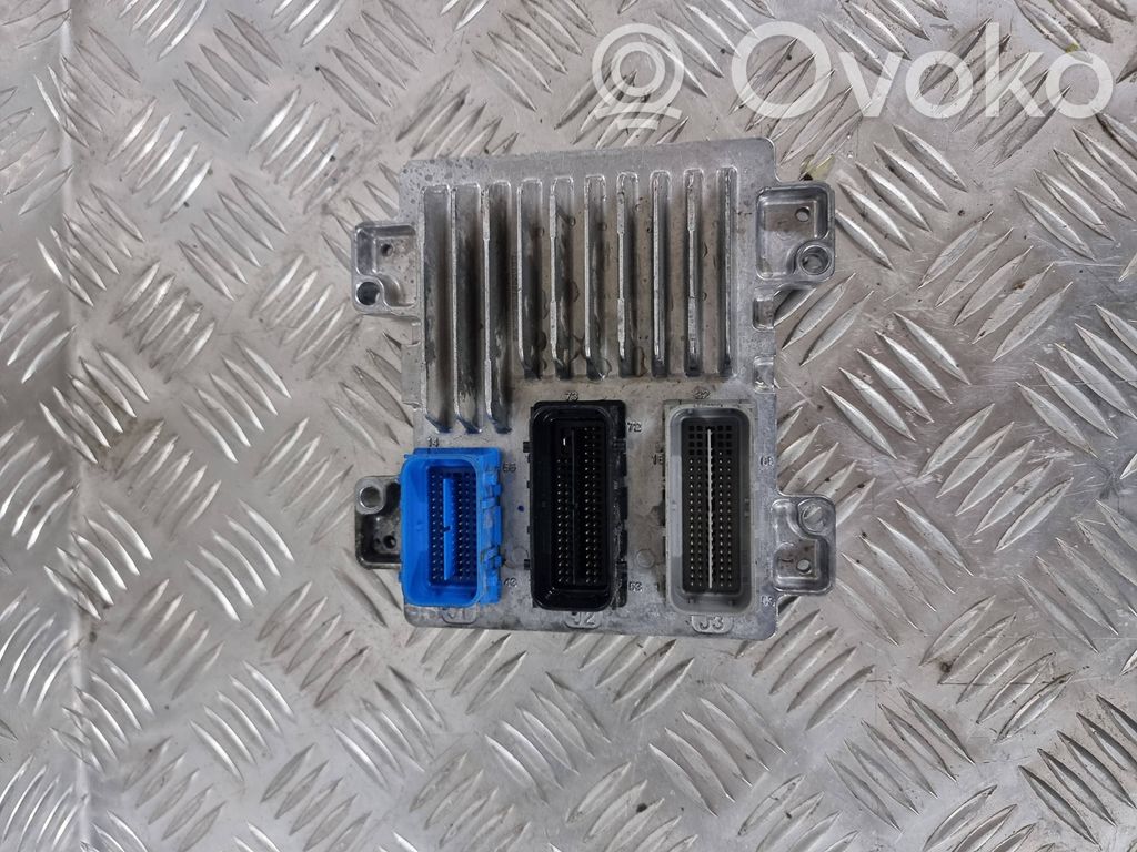 Opel Mokka Engine control unit/module 