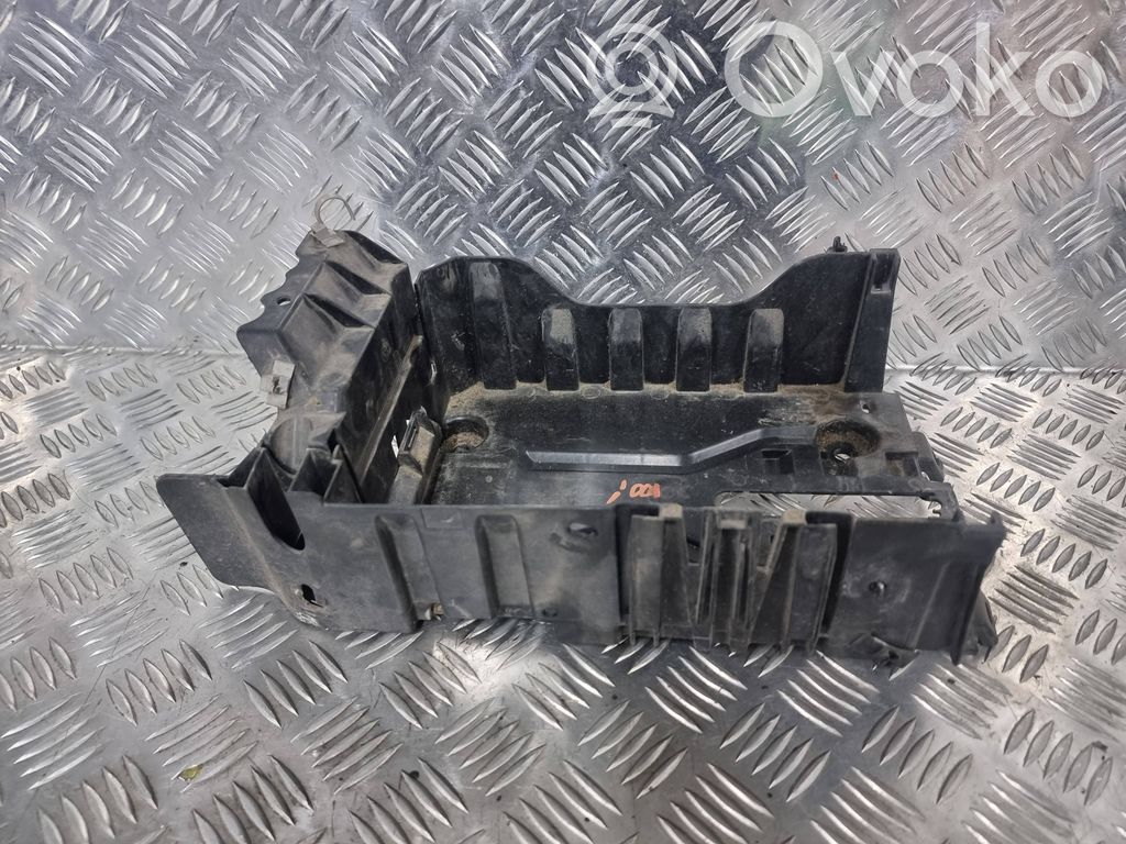 Opel Adam Battery box tray 