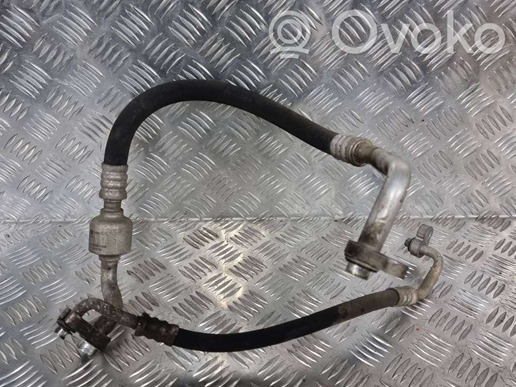 Opel Insignia A Ilmastointilaitteen putki (A/C) 