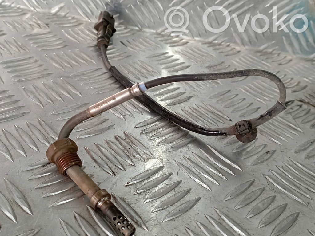 Opel Astra J Exhaust gas temperature sensor 
