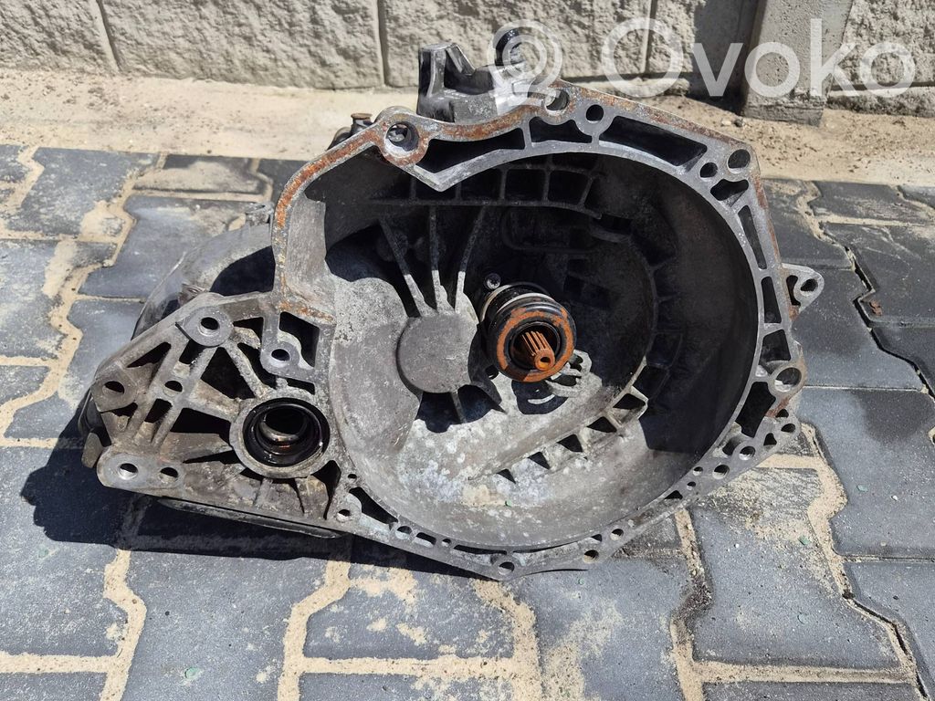 Opel Corsa D 5 Gang Schaltgetriebe 
