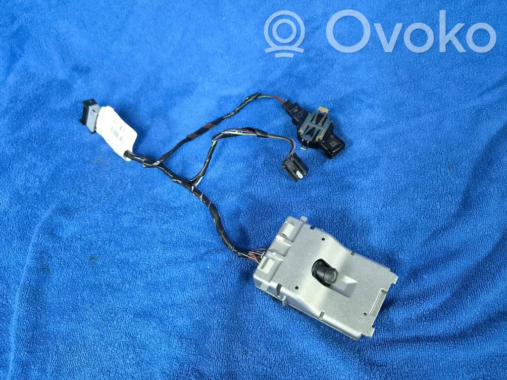 Windshield/windscreen camera   84839438,39203558