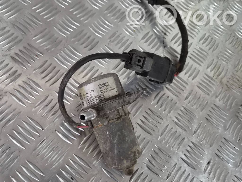 Opel Astra J Siurblys vakuumo 