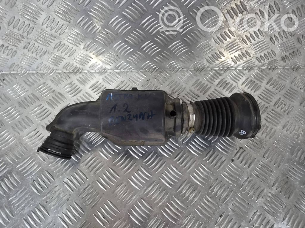 Opel Astra K Część rury dolotu powietrza 