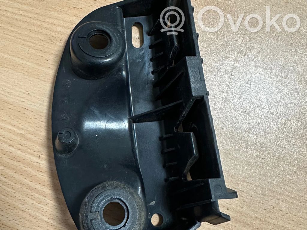 Rear bumper mounting bracket   7118194