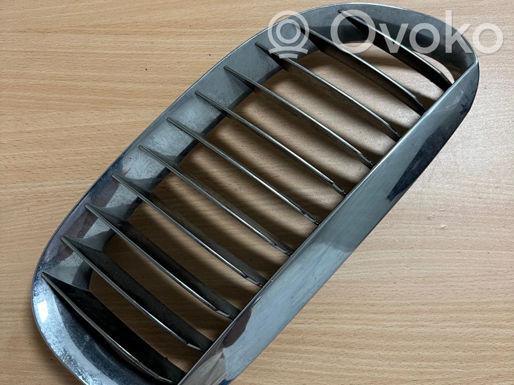 Front bumper upper radiator grill   51137008916