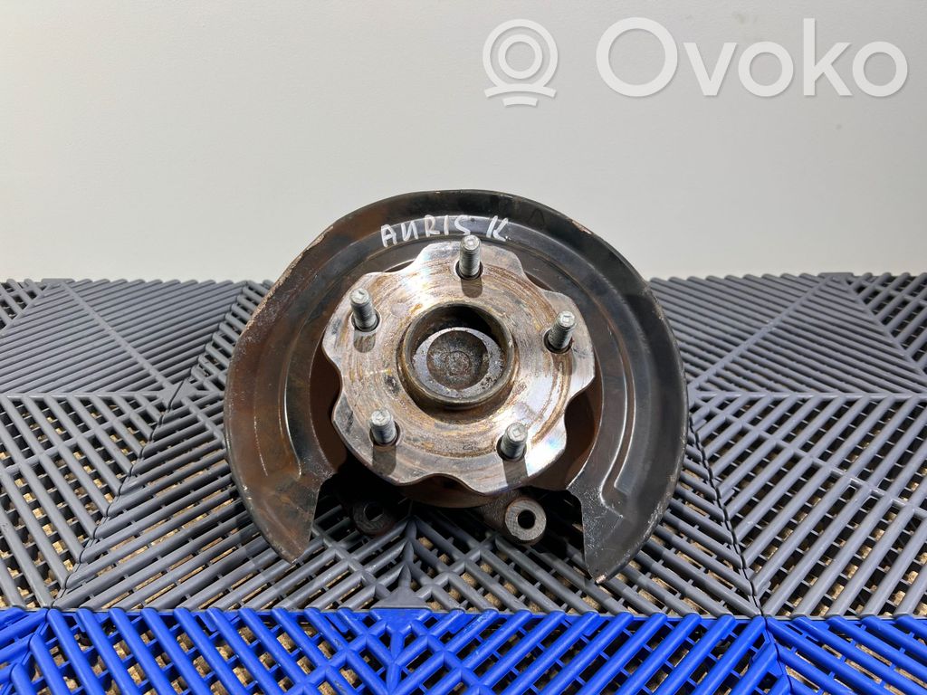Toyota Auris E180 Priekinė stebulė 