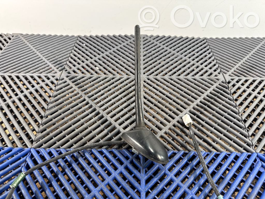 Toyota Prius+ (ZVW40) Antena aérea GPS 