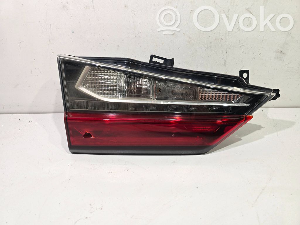 Lexus RX 450H Lampy tylnej klapy bagażnika 