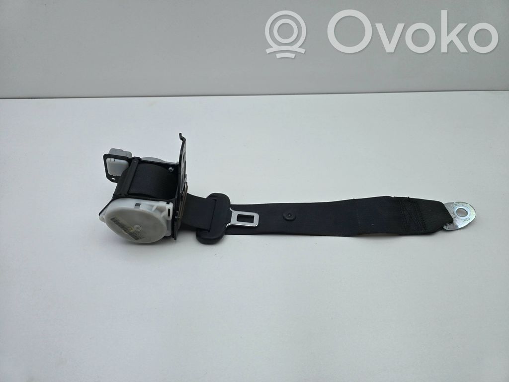Toyota Auris E180 Rear seatbelt 