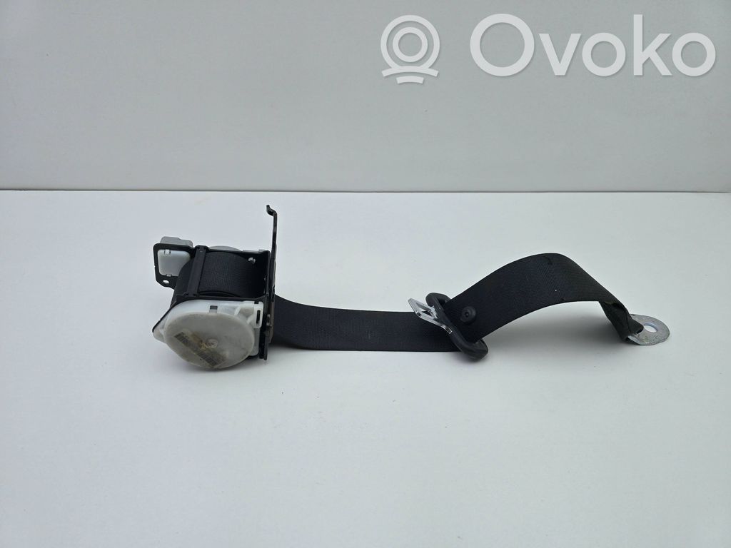 Toyota Auris E180 Rear seatbelt 