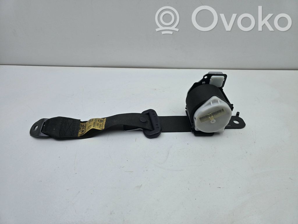 Toyota Auris E180 Cinturón trasero 