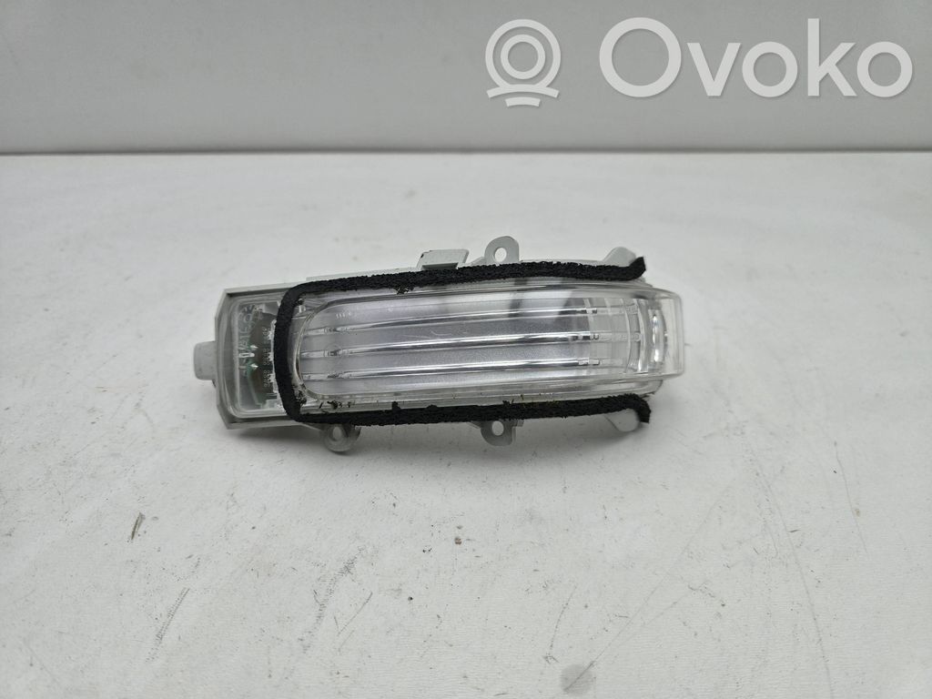 Toyota Auris 150 Mirror indicator light 