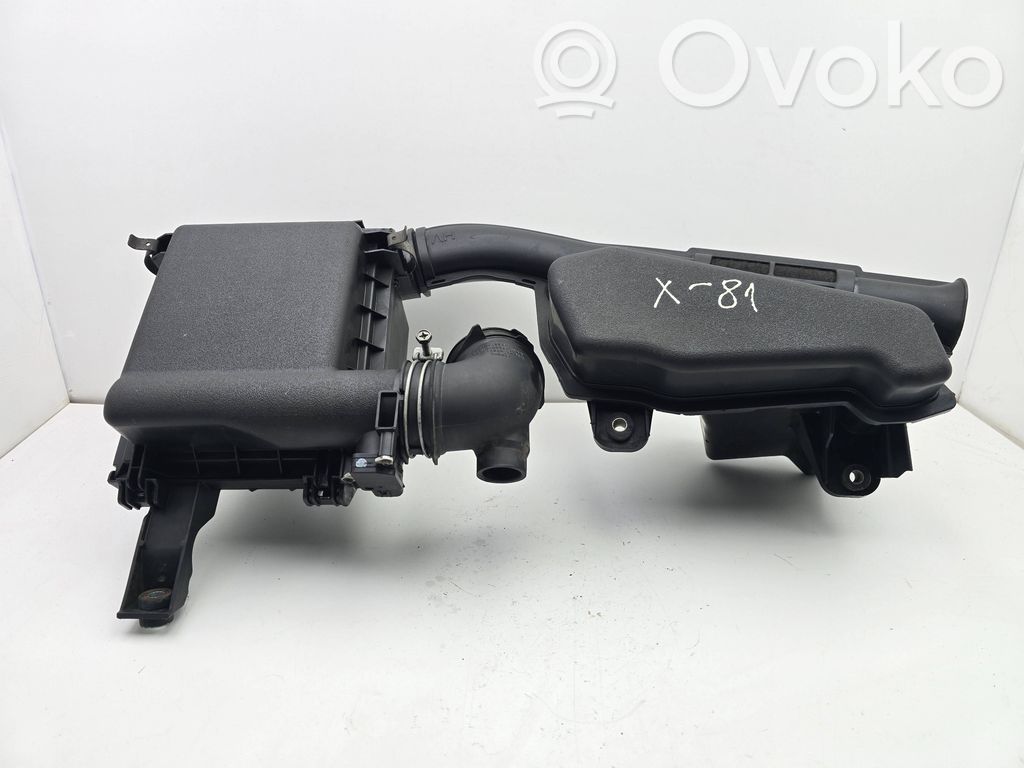 Toyota Auris E180 Obudowa filtra powietrza 