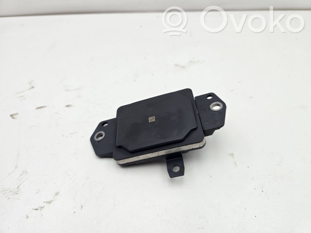 Toyota C-HR I Distronic sensor radar 