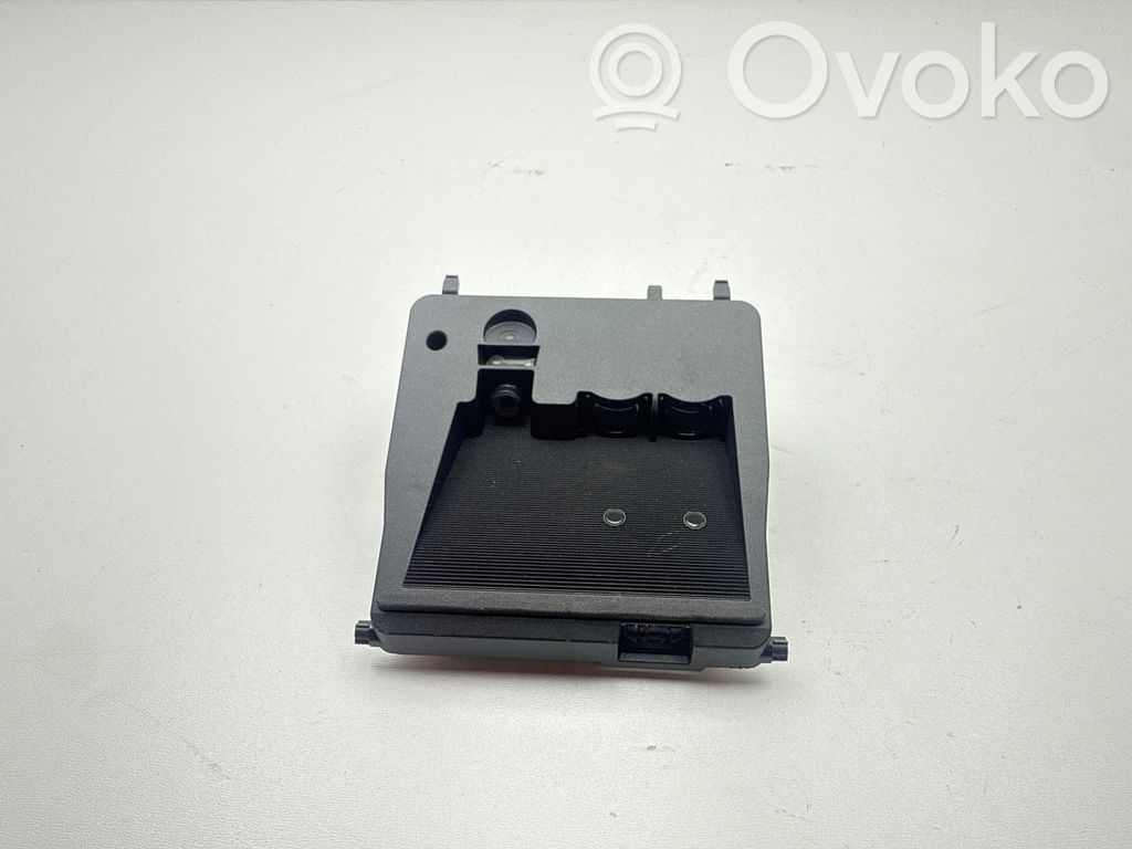 Toyota Auris E180 Windshield/windscreen camera 